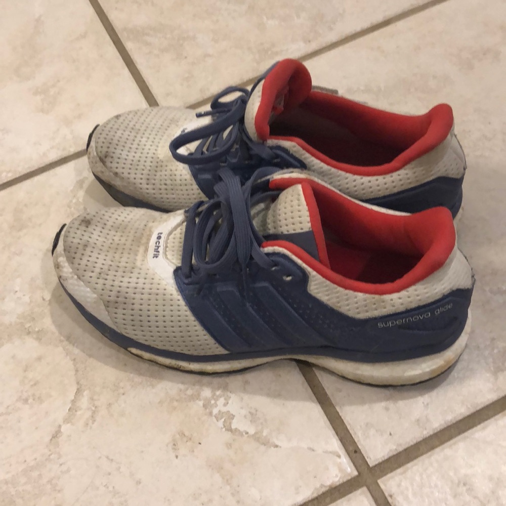 Adidas tennis shoes. Size 8 1/2.